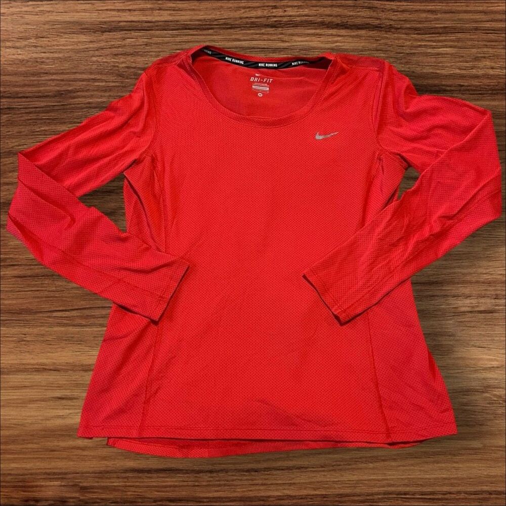 👓 Nike Running Dri-FIT Long Sleeve Shirt Women’s M Red Reflective Swoosh